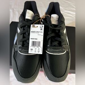 Reebok Ultra Flash Women's Sneakers - Black and White